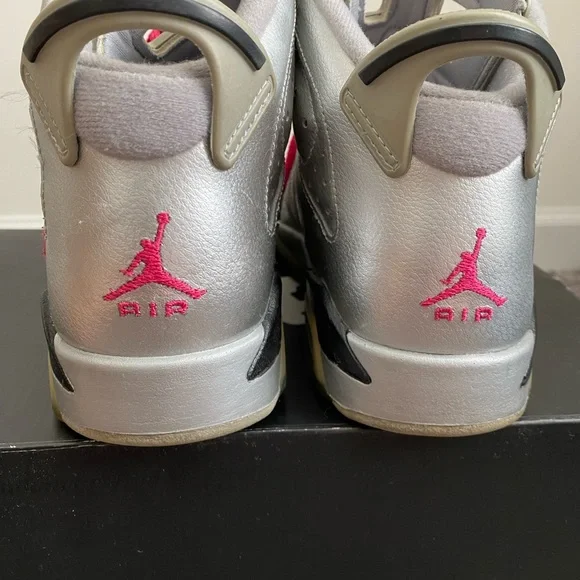 Air Jordan 6 Retro Metallic Silver/Pink/Black Youth size 5.5 - Picture 5 of 8